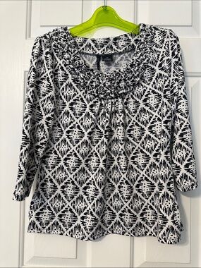 new directions Black & White Geometric Ruffle-Neck Long Sleeve Top